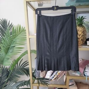 Anne Klein Pleated 2 Piece Skirt Suit - Women's Size 4